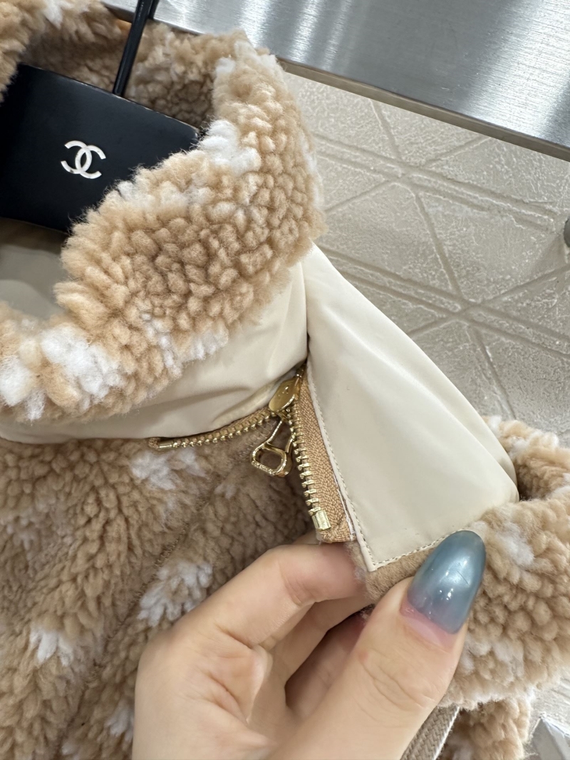 l0vis Vvtt0n outwear